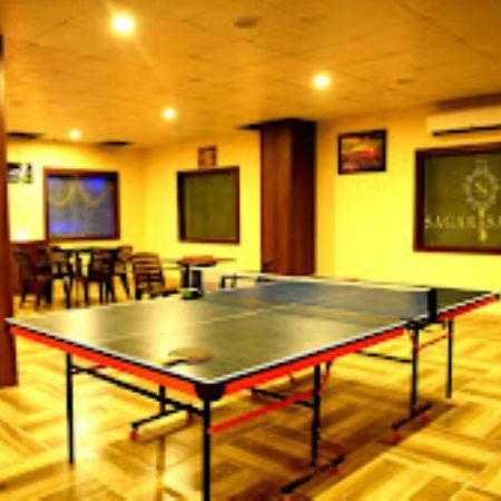 Hotel Saroj Sāgar מראה חיצוני תמונה